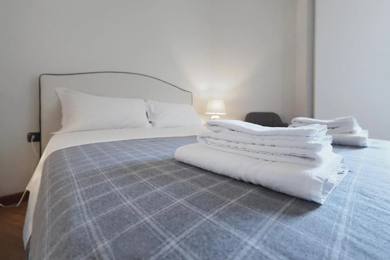Duomo Luxury Apartment IV Milan 0*,  Italy