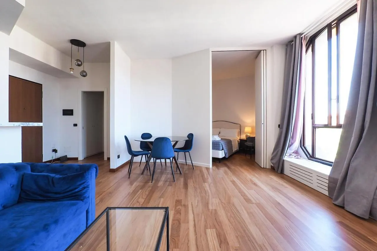 Duomo Luxury Apartment IV Milan 0*,