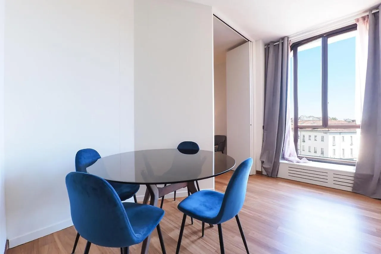 Duomo Luxury Apartment IV Milan